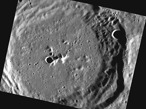 Cratera em Mercúrio (Foto: Messenger / NASA)